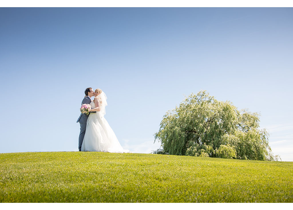 bride groom married love Essex photography photograph bridal