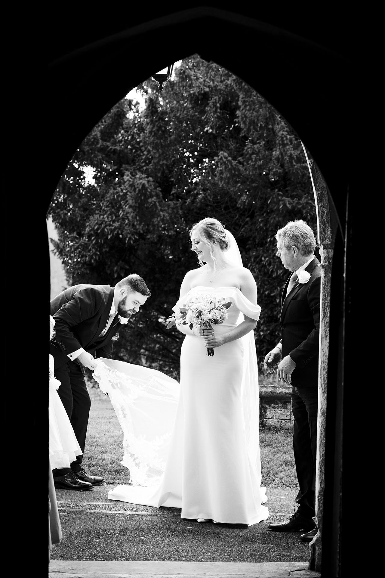 Essex reportage wedding photography at St Giles Church, Great Maplestead