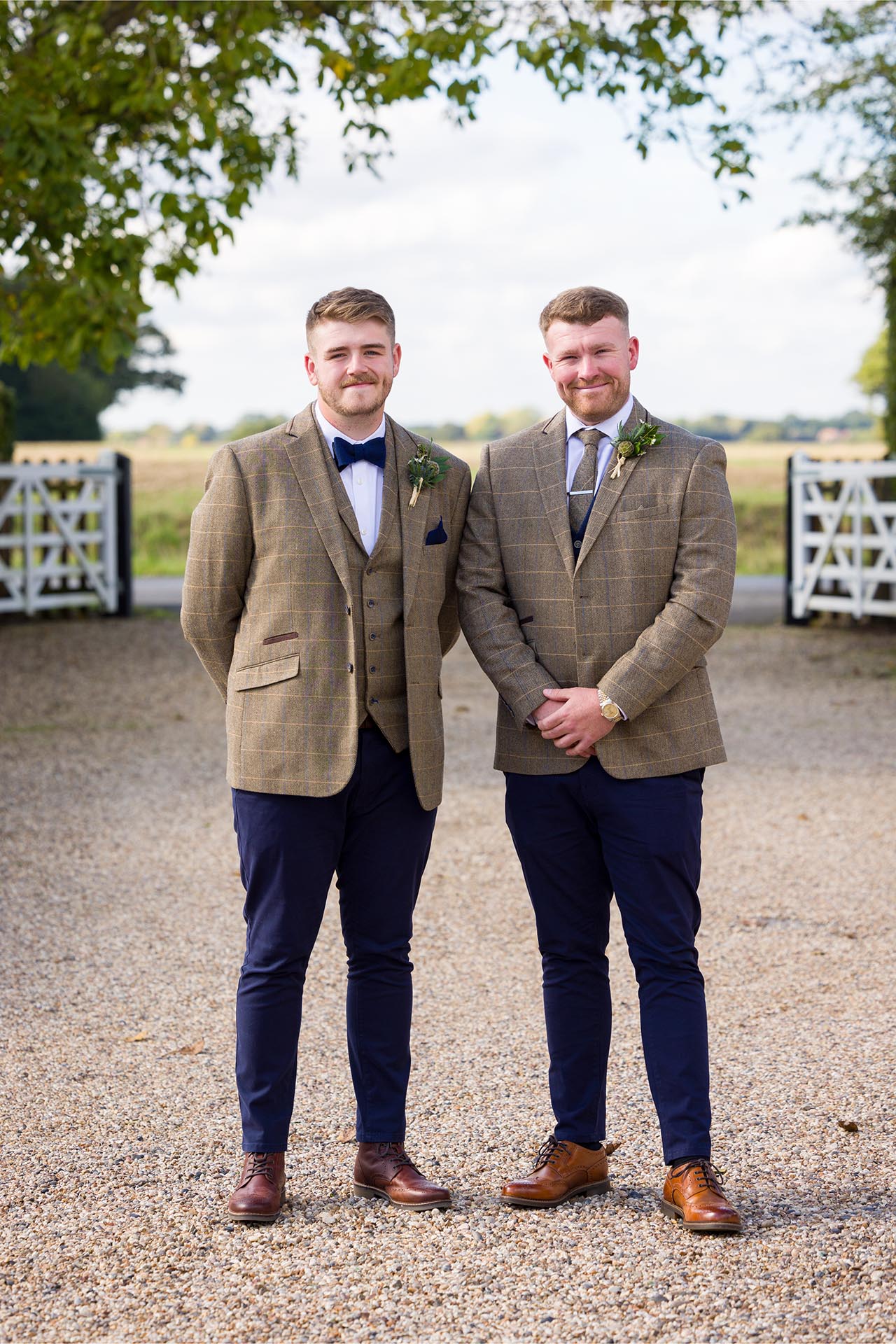 Photograph of groom and best-man at The Compasses at Pattiswick, Essex